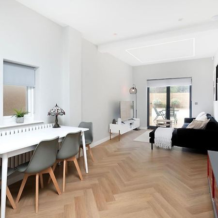 Oak Tree Lodge Londra Dış mekan fotoğraf